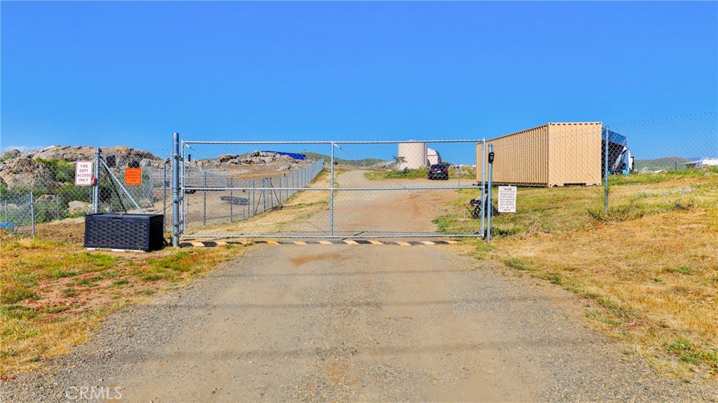 39551 Intrepid Road Temecula, CA 92592 - Photo 9 of 45