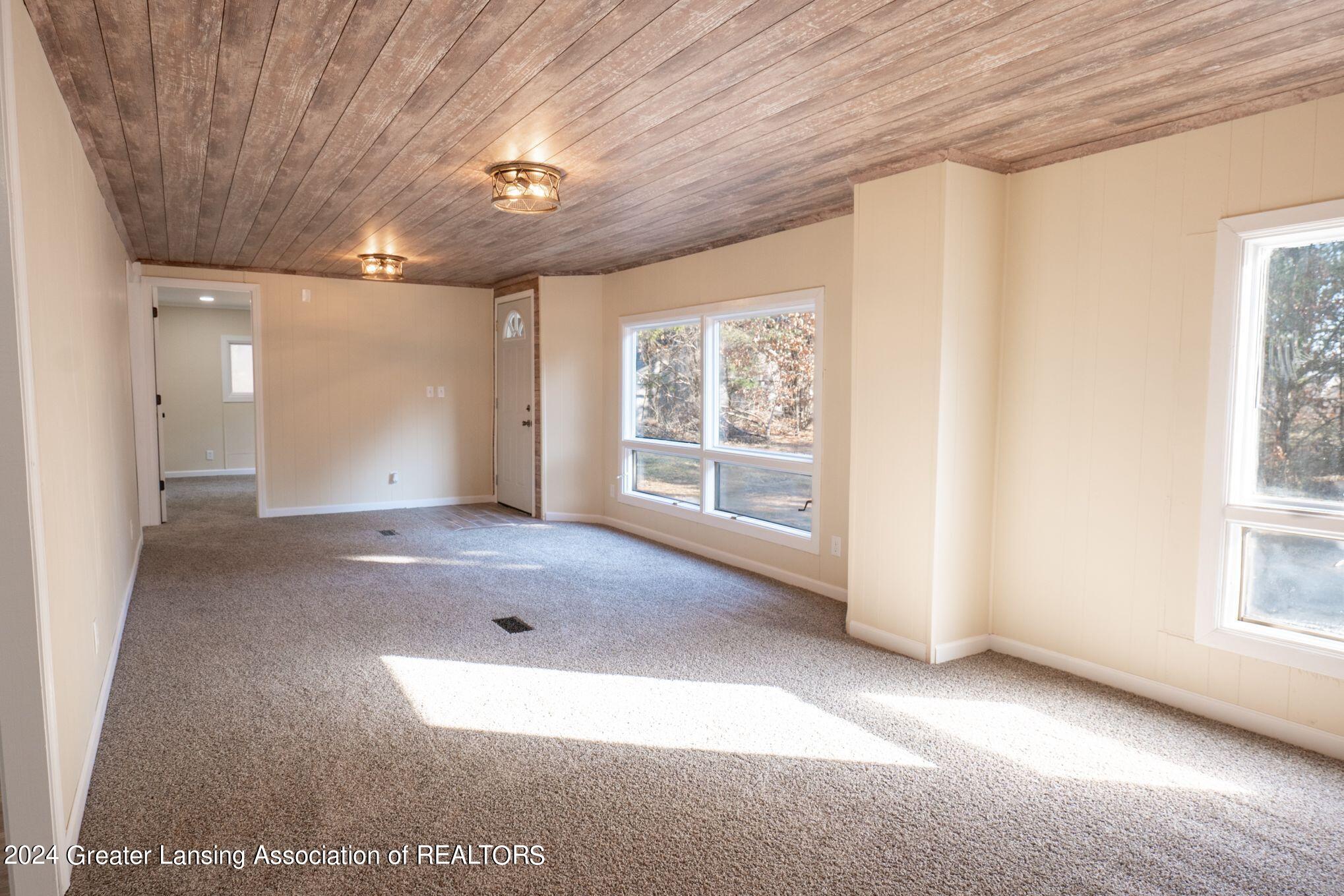 10890 Easton Road Rives Junction, MI 49277 - Photo 8 of 33 Living Room