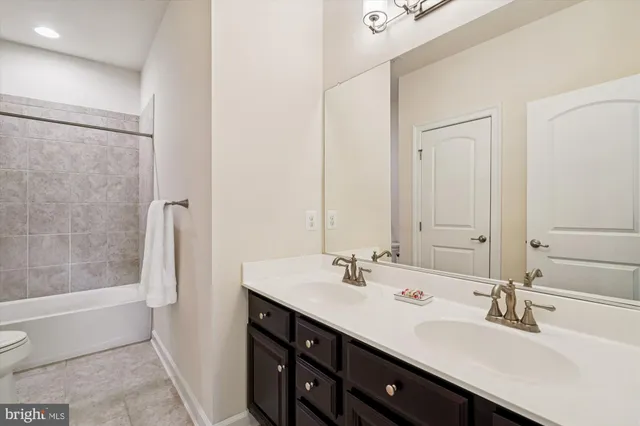 $4,900 | 42159 Tecumseh Hills Drive, Chantilly, VA 20152