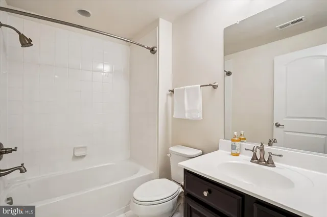 $4,900 | 42159 Tecumseh Hills Drive, Chantilly, VA 20152