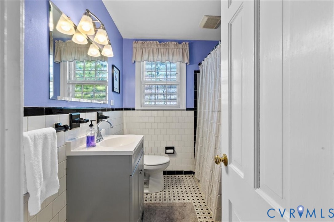 3918 Hickory Road Richmond, VA 23235 - Photo 13 of 27