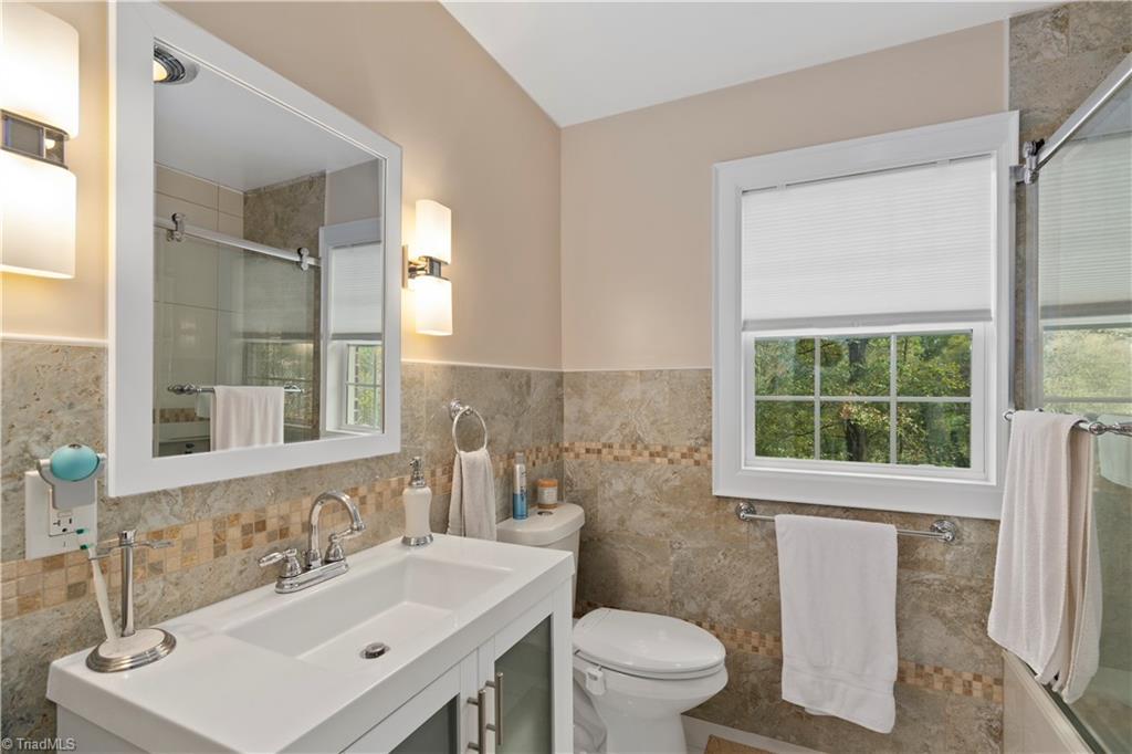105 Shadow Valley Road High Point, NC 27262 - Photo 19 of 30 Gallery Image 19