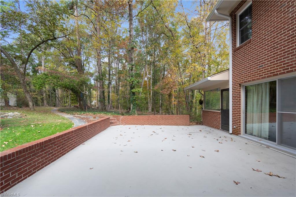 105 Shadow Valley Road High Point, NC 27262 - Photo 24 of 30 Gallery Image 24