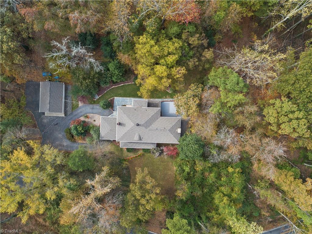 105 Shadow Valley Road High Point, NC 27262 - Photo 29 of 30 Gallery Image 29