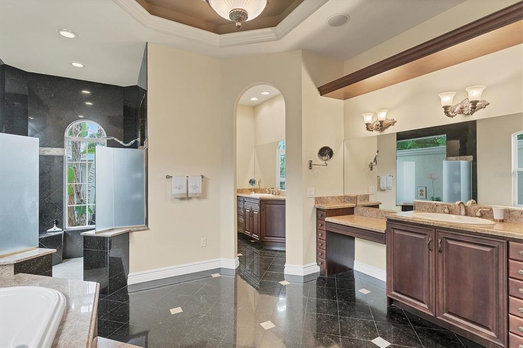 7007 Portmarnock Place Lakewood Ranch, FL 34202 - Photo 41 of 92