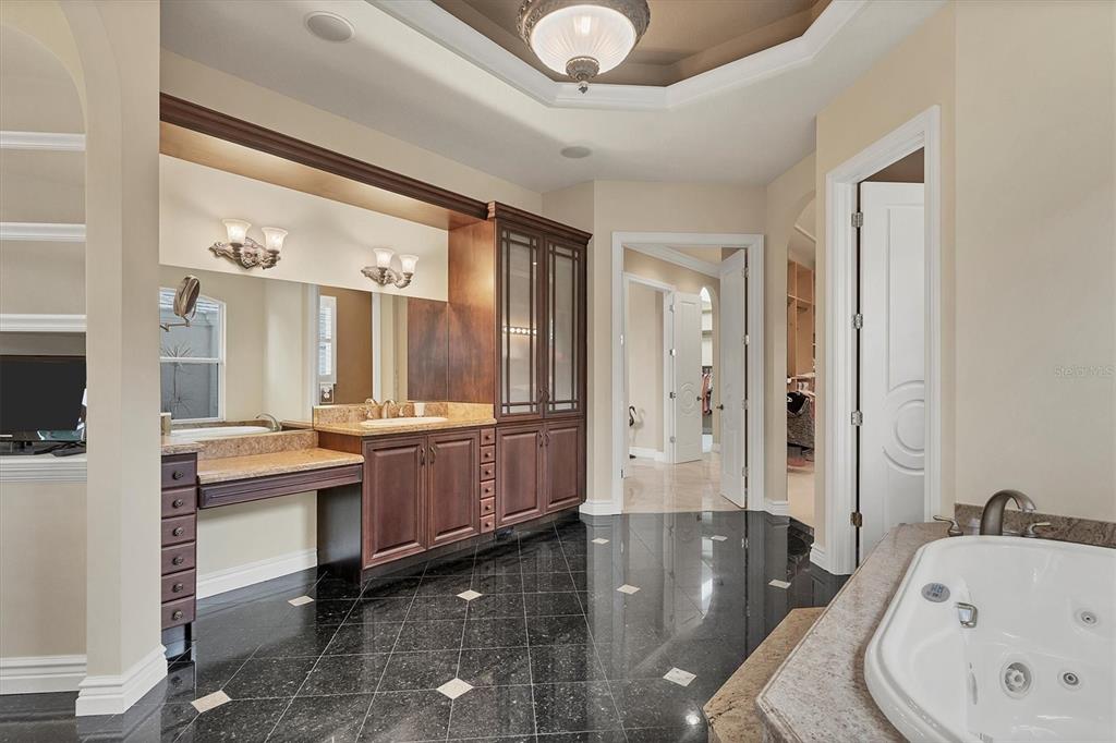 7007 Portmarnock Place Lakewood Ranch, FL 34202 - Photo 43 of 92