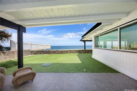 $2,090,000 | 68-695 Farrington Highway, Waialua, HI 96791