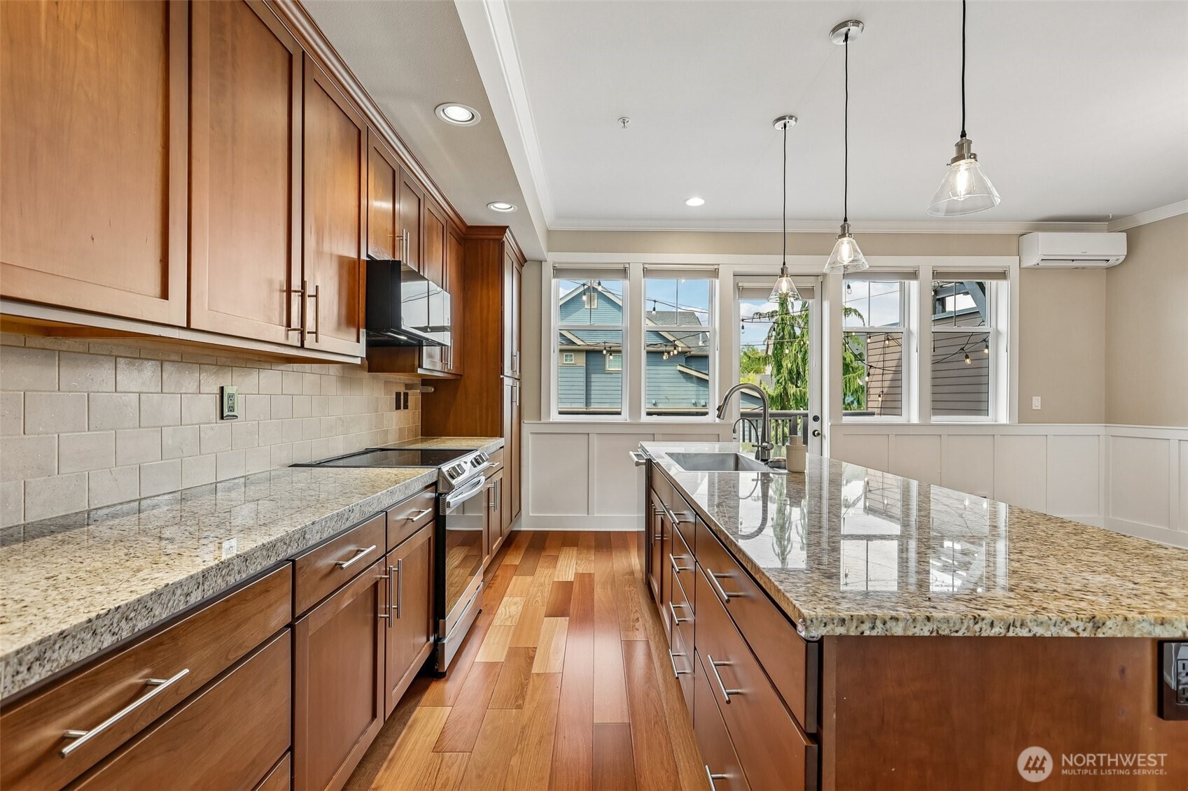 1078 Northeast High Street, Unit 10 Issaquah, WA 98029 - Photo 11 of 34