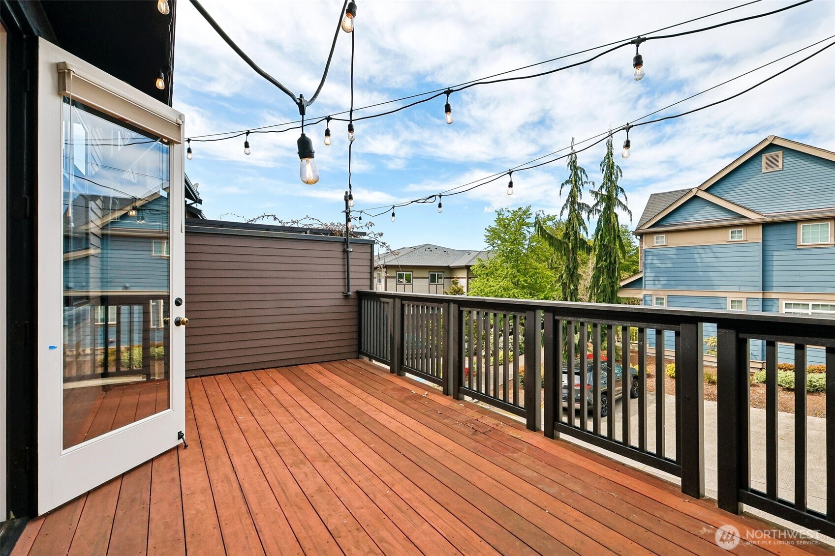 1078 Northeast High Street, Unit 10 Issaquah, WA 98029 - Photo 14 of 34