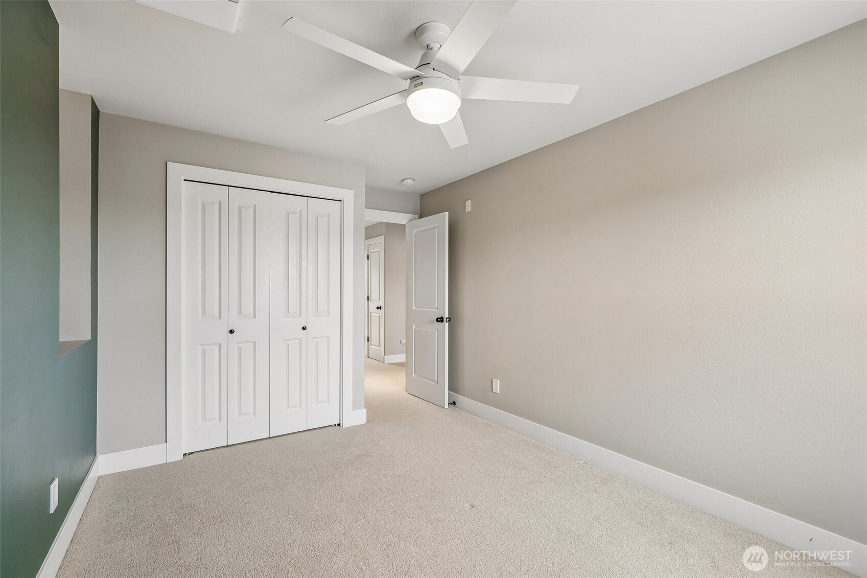 1078 Northeast High Street, Unit 10 Issaquah, WA 98029 - Photo 27 of 34