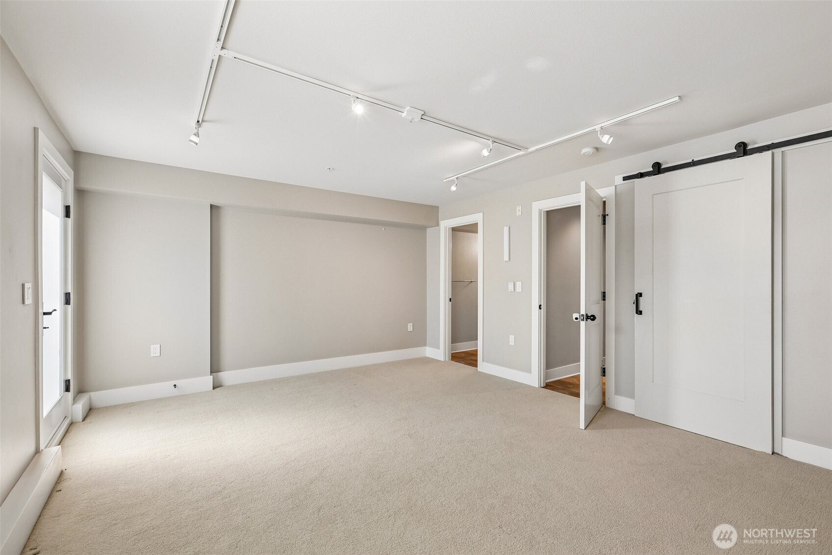 1078 Northeast High Street, Unit 10 Issaquah, WA 98029 - Photo 31 of 34
