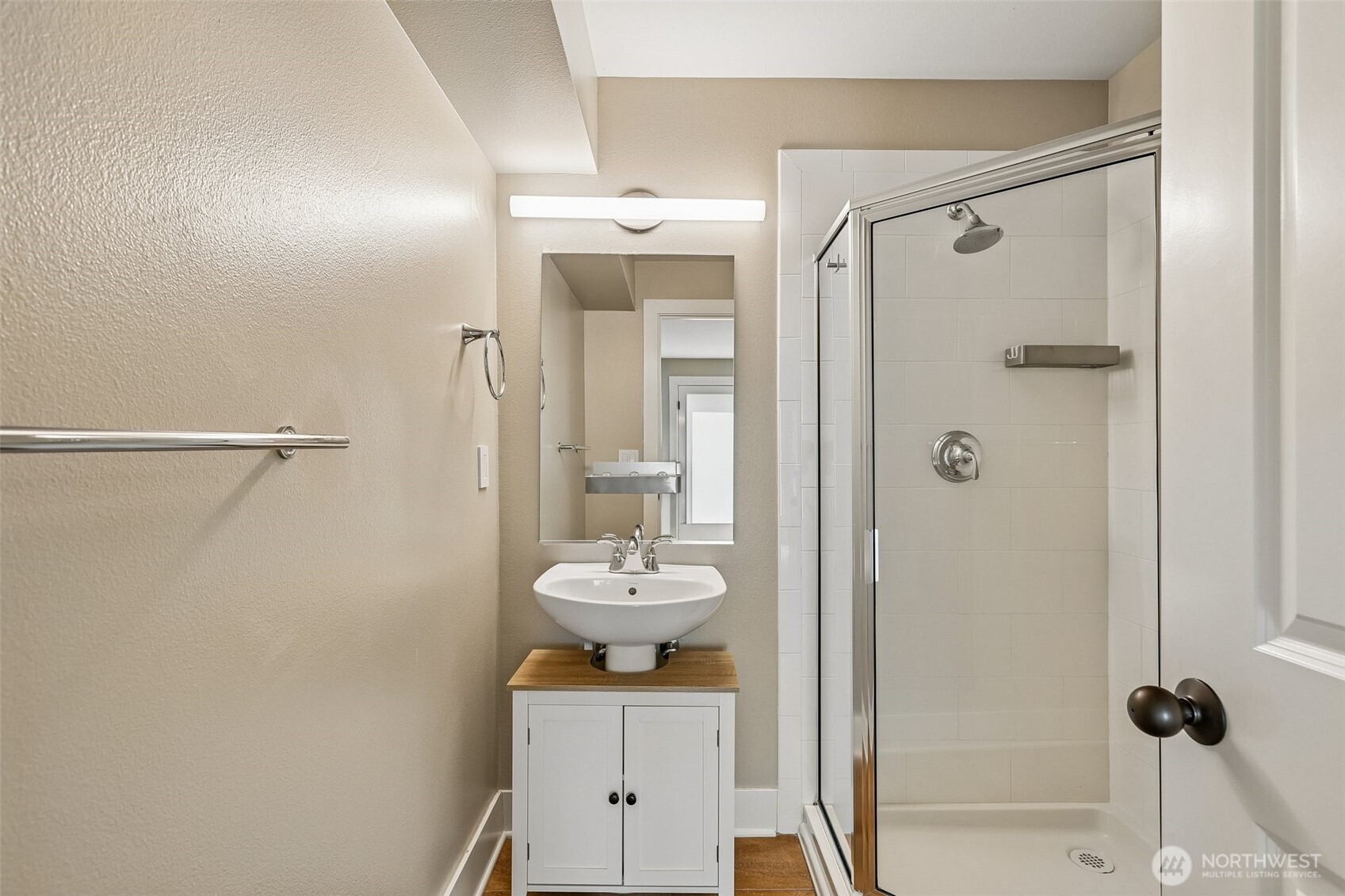 1078 Northeast High Street, Unit 10 Issaquah, WA 98029 - Photo 32 of 34
