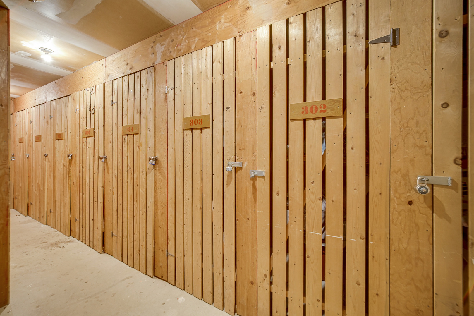 1133 South Finley Road, Unit 310 Lombard, IL 60148 - Photo 18 of 22 a view of wooden balcony