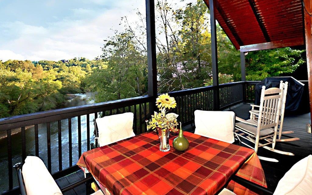 47 Running Waters Trail Murphy, NC 28906 - Photo 1 of 4 Main View