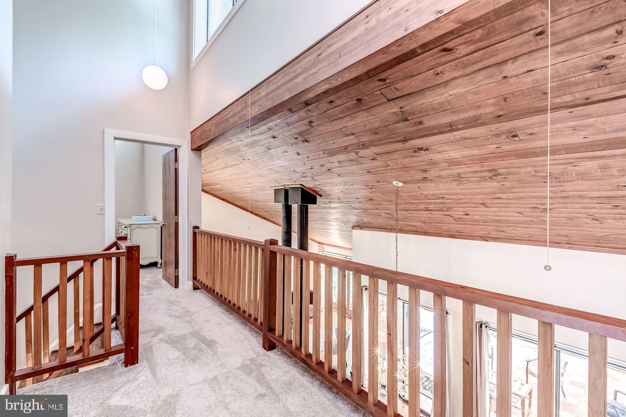 23009 Cobb House Road Middleburg, VA 20117 - Photo 26 of 50 Balcony on second floor
