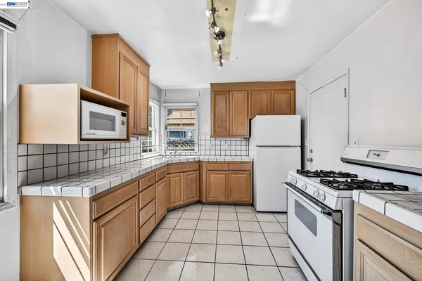 $650,000 | 4035 Somerset Avenue, Castro Valley, CA 94546