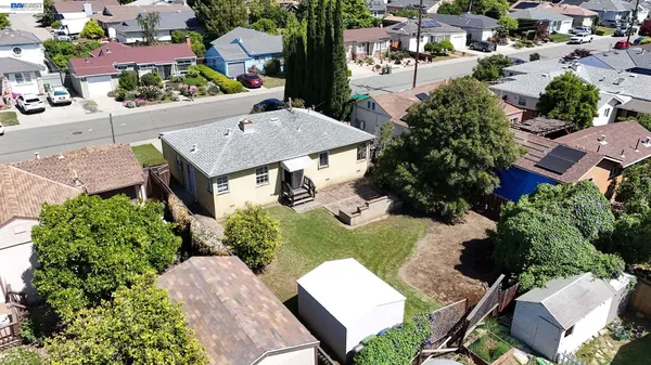 $650,000 | 4035 Somerset Avenue, Castro Valley, CA 94546