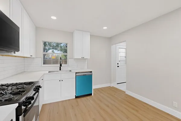 $268,900 | 930 Shawnee Trace, Grand Prairie, TX 75051