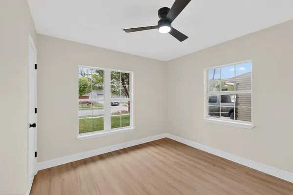 $268,900 | 930 Shawnee Trace, Grand Prairie, TX 75051