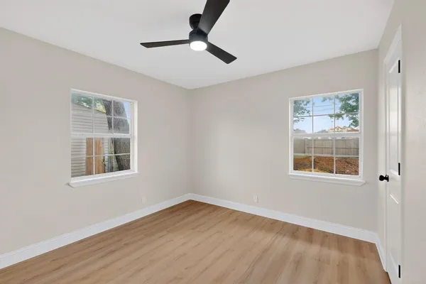 $268,900 | 930 Shawnee Trace, Grand Prairie, TX 75051