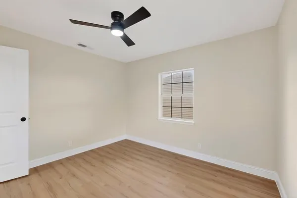 $268,900 | 930 Shawnee Trace, Grand Prairie, TX 75051