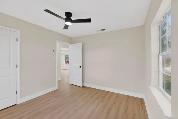 $268,900 | 930 Shawnee Trace, Grand Prairie, TX 75051