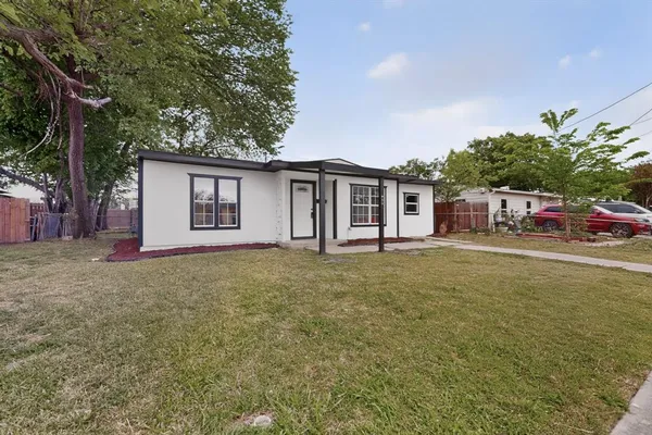 $268,900 | 930 Shawnee Trace, Grand Prairie, TX 75051