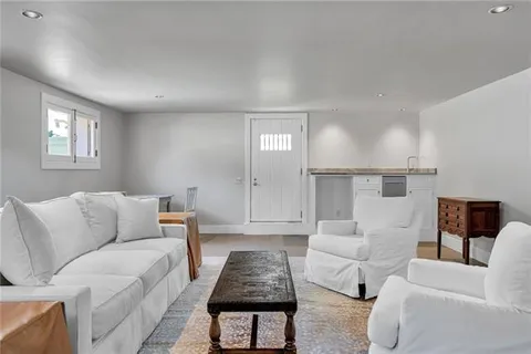 $5,995,000 | 27 Audubon Place, New Orleans, LA 70118