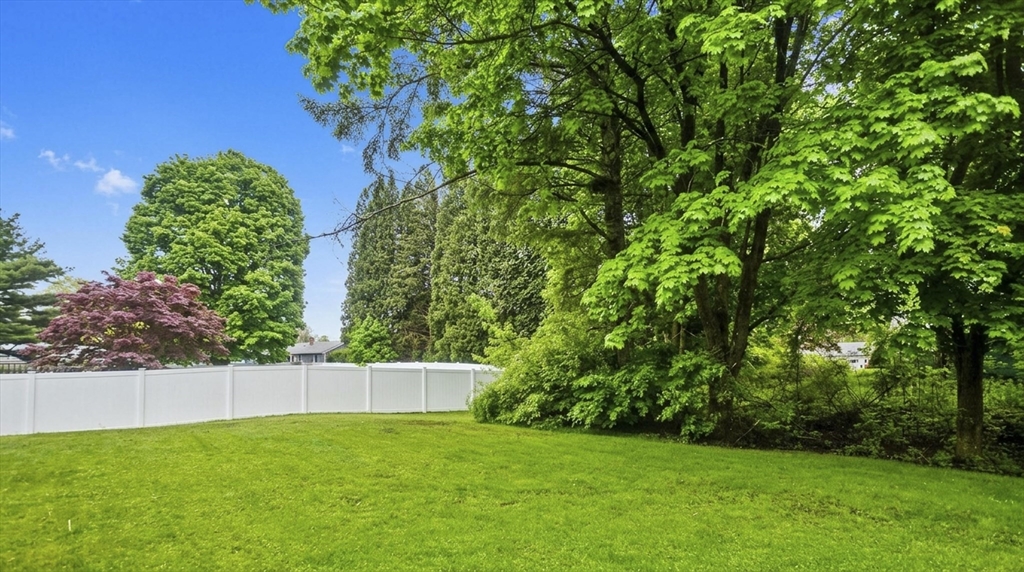 44 Westhampton Road Northampton, MA 01062 - Photo 41 of 42
