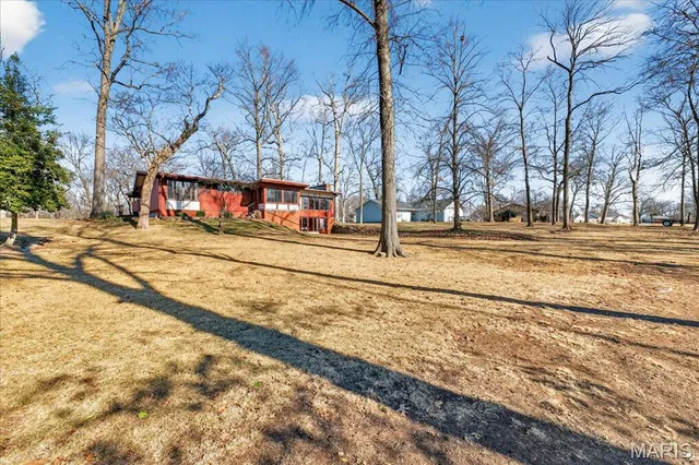 $325,000 | 510 Gilmore Lake Road, Columbia, IL 62236