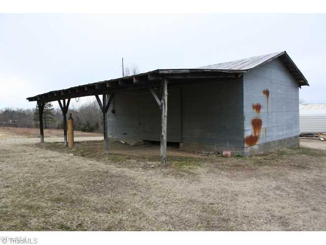 4750 Lowder Road Burlington, NC 27217 - Photo 15 of 15 Workshop.
