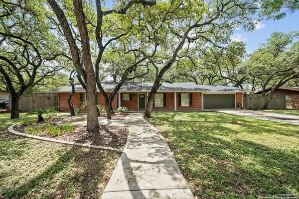 $2,900 | 202 Donella Drive, San Antonio, TX 78232