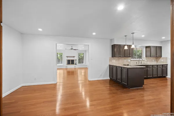$2,900 | 202 Donella Drive, San Antonio, TX 78232