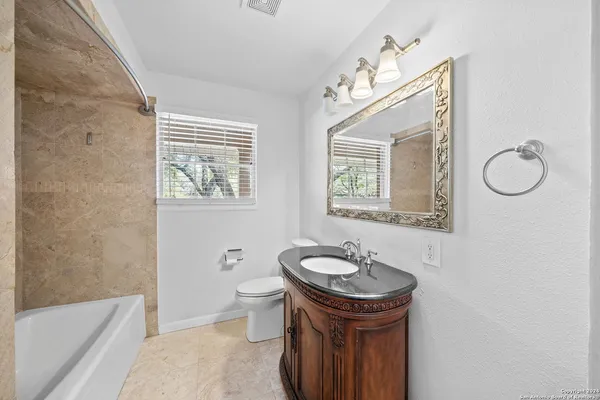 $2,900 | 202 Donella Drive, San Antonio, TX 78232