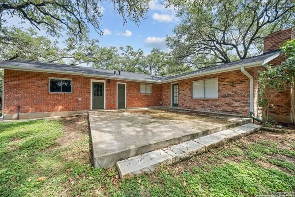 $2,900 | 202 Donella Drive, San Antonio, TX 78232