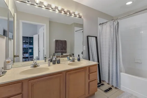 $2,200 | 6000 Kipling Court, Unit 103, Orlando, FL 32835