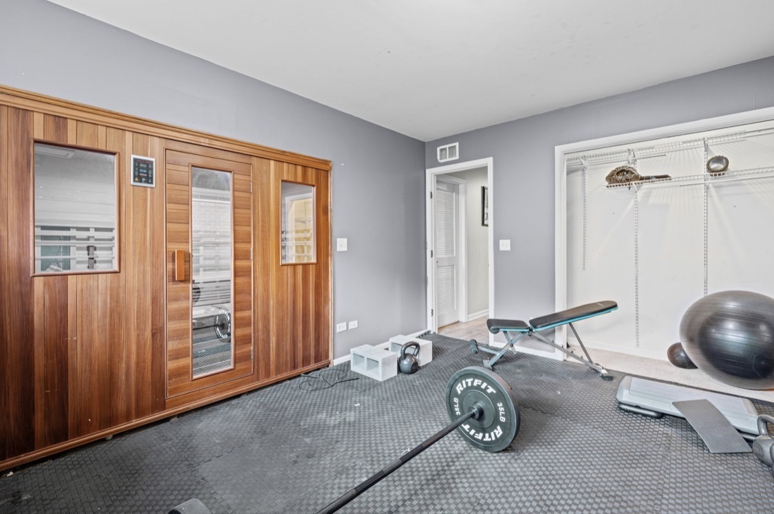1302 West 33rd Street Chicago, IL 60608 - Photo 9 of 20