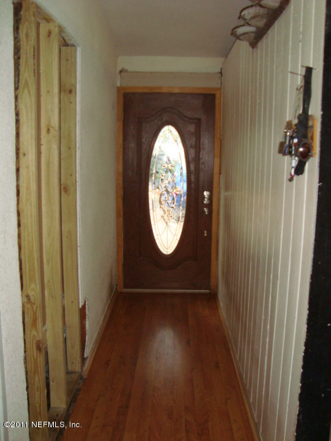 3051 Kline Road Jacksonville, FL 32246 - Photo 3 of 9 INTERIOR FOYER