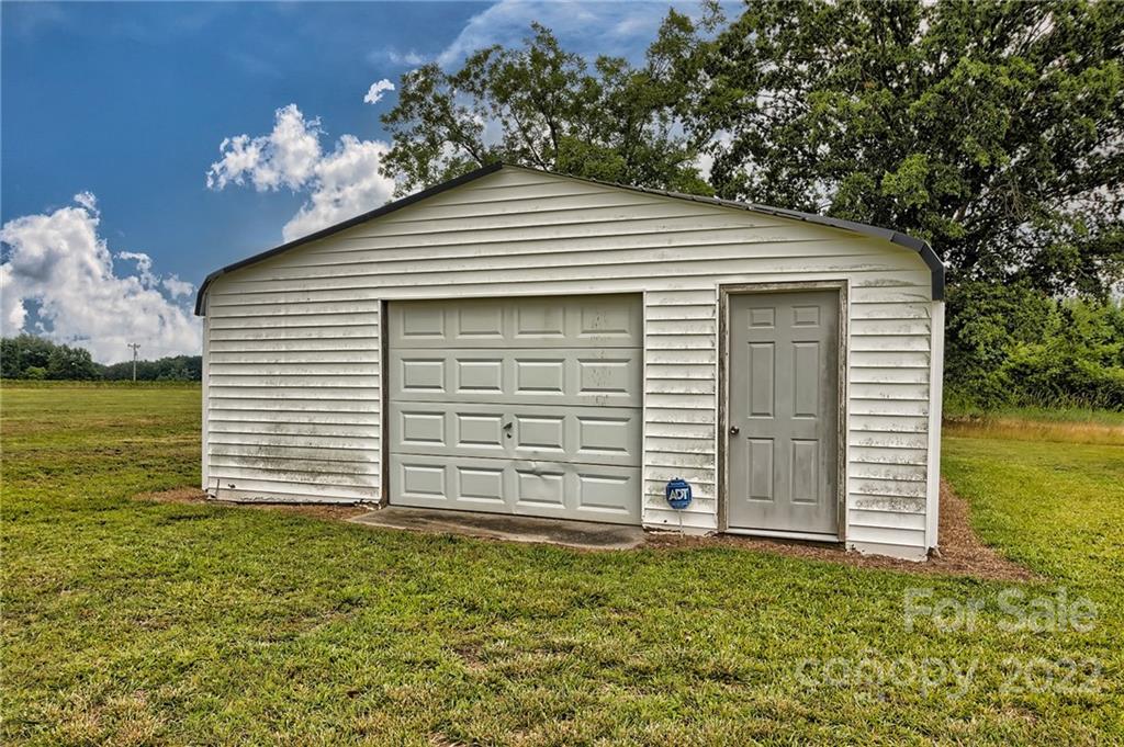 3205 Rocky River Road Heath Springs, SC 29058 - Photo 10 of 33 Gallery Image 10