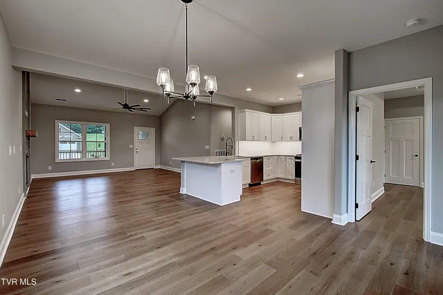 $529,900 | 138 Dry Kiln Court, Johnson City, TN 37615