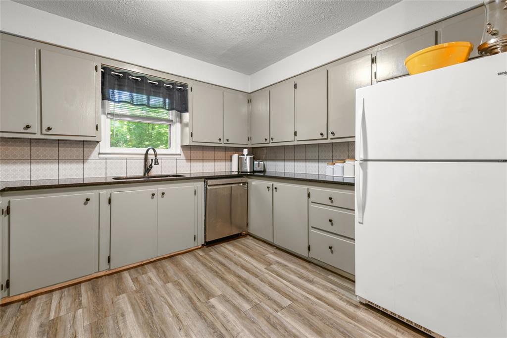 3341 Rosedale Drive Abilene, TX 79605 - Photo 5 of 22 Kitchen