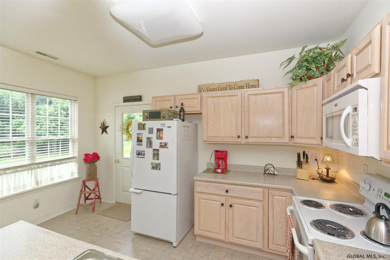 108 N Ridge Troy, NY 12182 - Photo 12 of 26 Photo 12