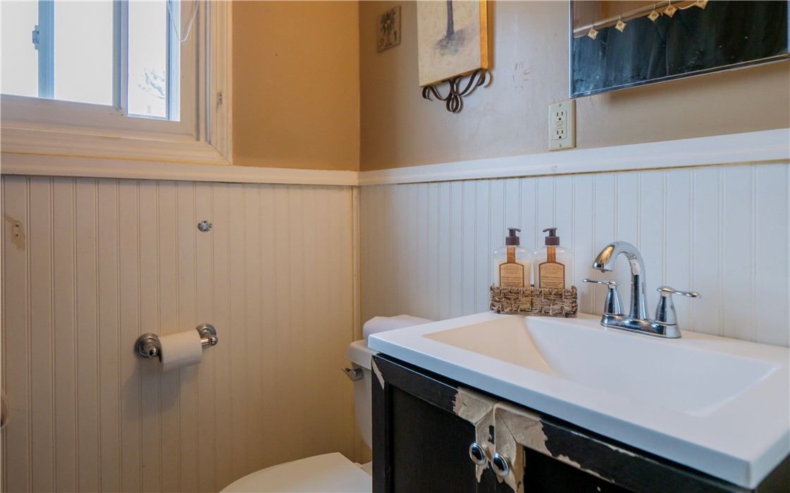 18 Woolsey Road Middletown, RI 02842 - Photo 19 of 31