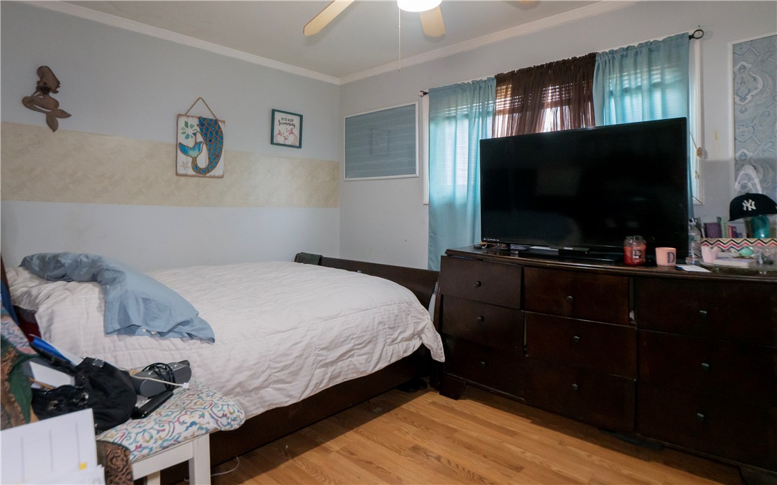18 Woolsey Road Middletown, RI 02842 - Photo 10 of 31