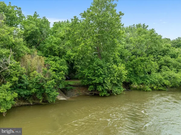 $550,000 | 27 Cheyenne Lane, Front Royal, VA 22630