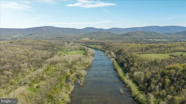 $550,000 | 27 Cheyenne Lane, Front Royal, VA 22630