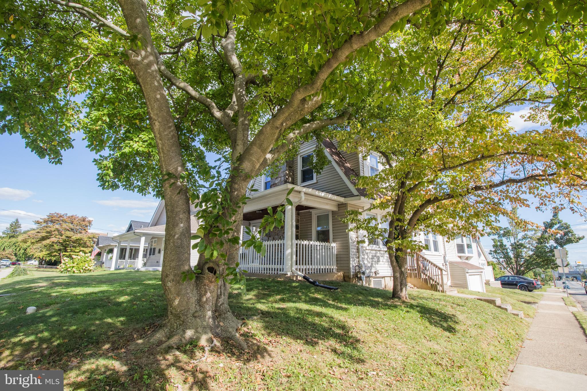34 Delaware Avenue Ridley Park, PA 19078 - Photo 2 of 41 Exterior - Front - Right Side