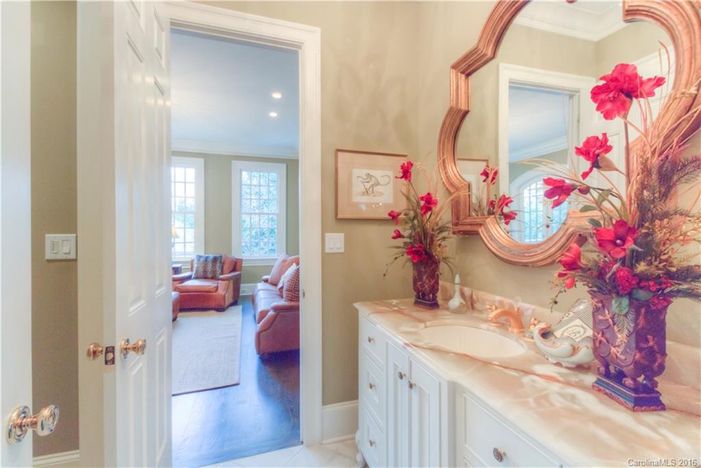 237 Colville Road Charlotte, NC 28207 - Photo 14 of 24 Gallery Image 14