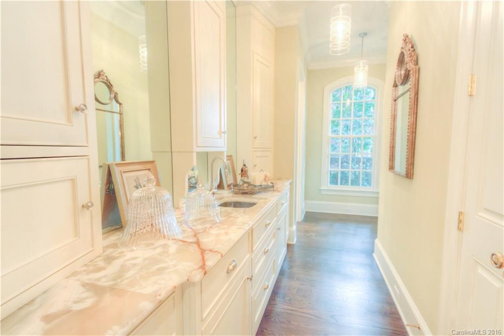 237 Colville Road Charlotte, NC 28207 - Photo 15 of 24 Gallery Image 15