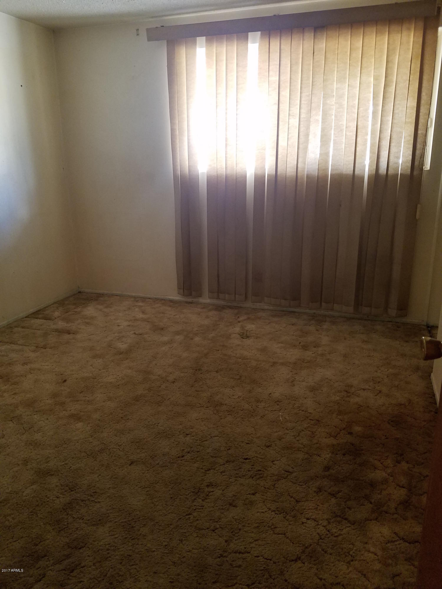 3545 West Griswold Road Phoenix, AZ 85051 - Photo 6 of 11 20170509_153536